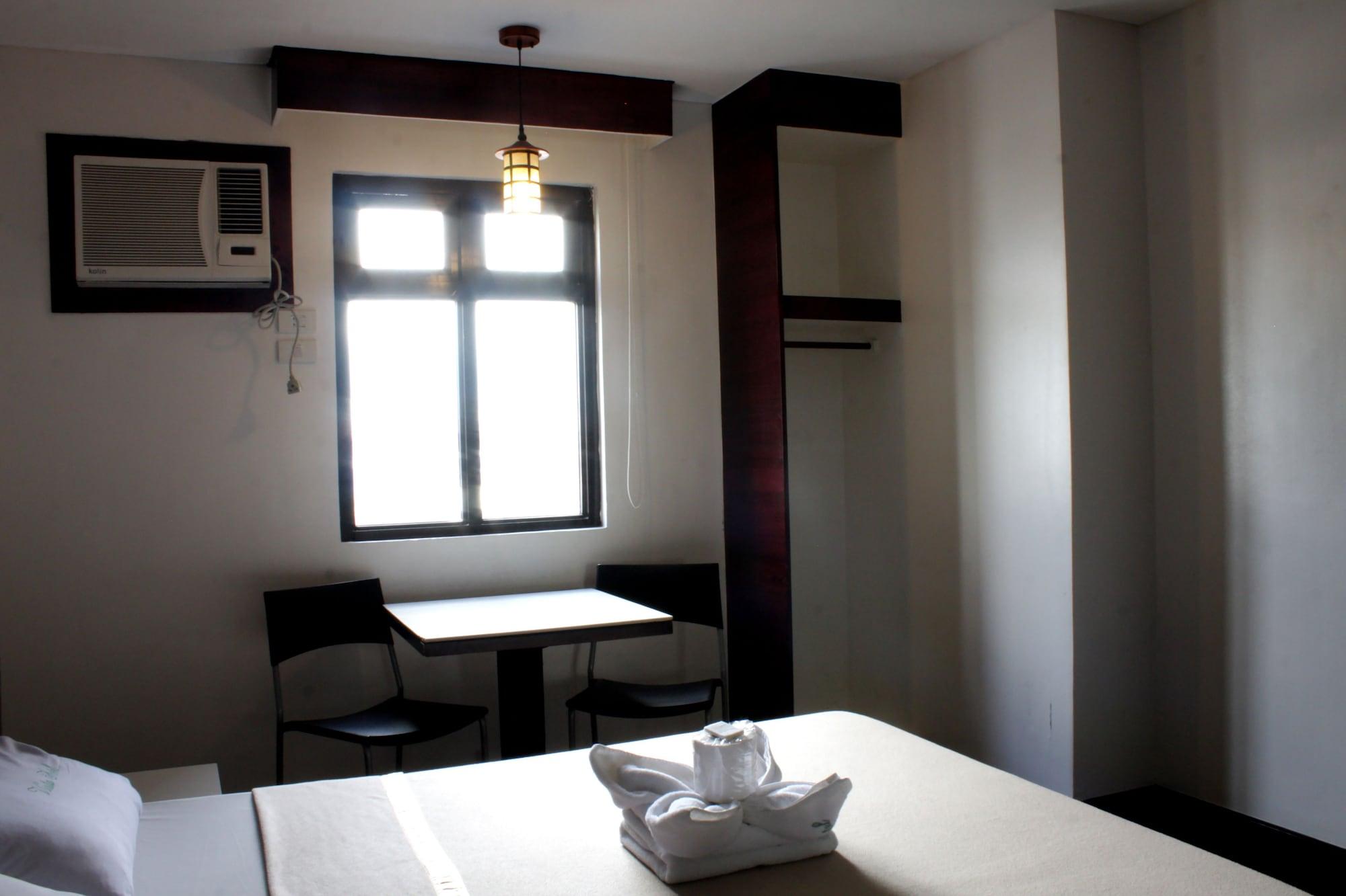 Vista Hotel Cubao Кесон Сити Екстериор снимка